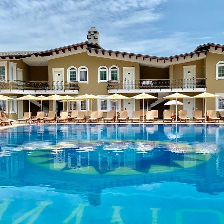 PalmaNova Resort Tirana Kültér fotó