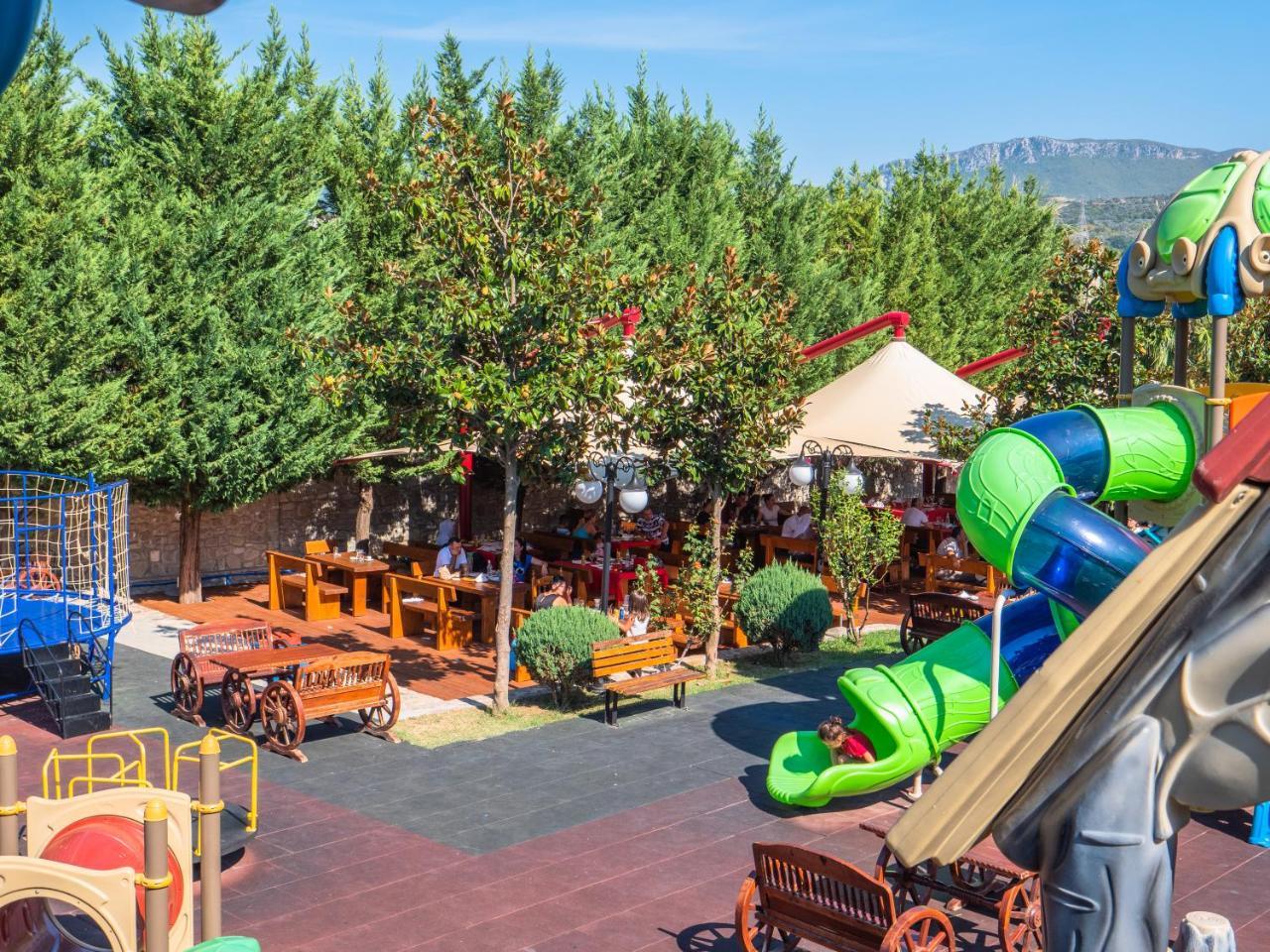 PalmaNova Resort Tirana Kültér fotó