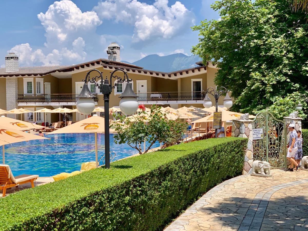 PalmaNova Resort Tirana Kültér fotó