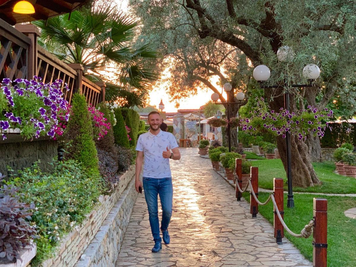 PalmaNova Resort Tirana Kültér fotó